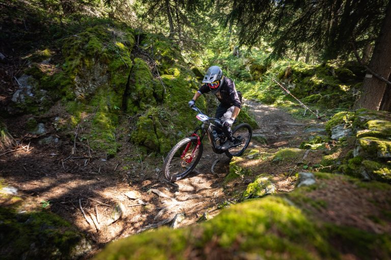 En piste au Tarentaise Enduro 2026 à Sainte-Foy, photo 041