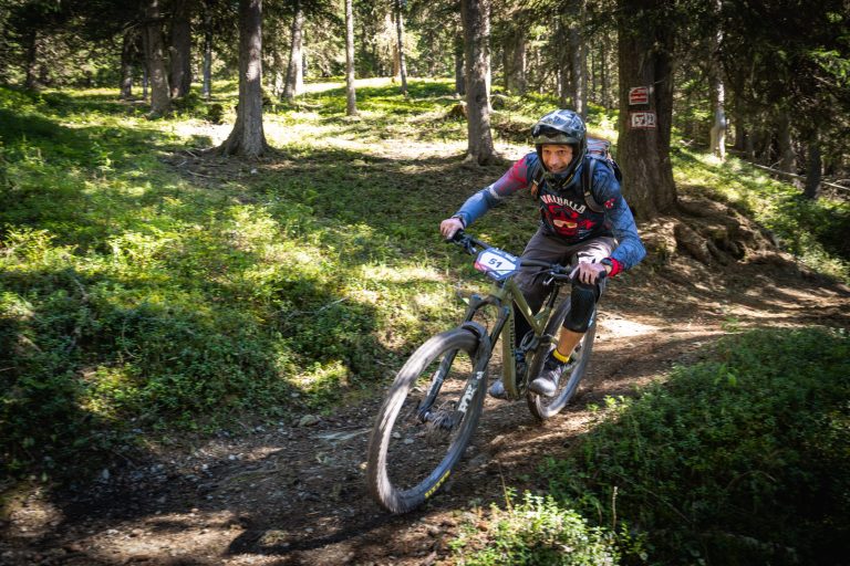 En piste au Tarentaise Enduro 2026 à Sainte-Foy, photo 055
