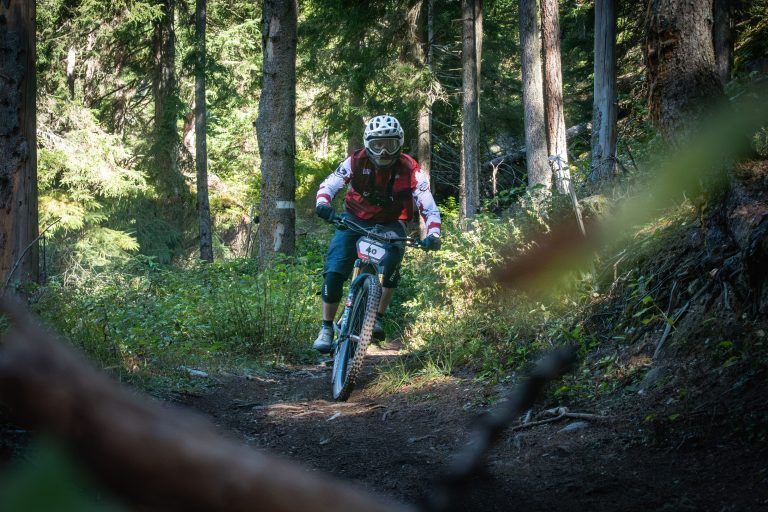 En piste au Tarentaise Enduro 2026 à Sainte-Foy, photo 100