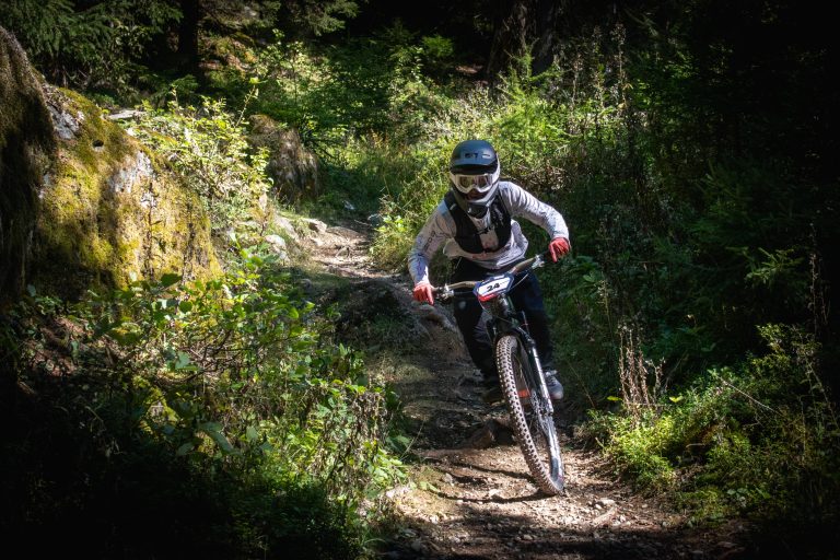 En piste au Tarentaise Enduro 2026 à Sainte-Foy, photo 107