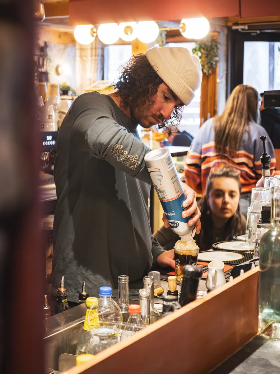 Les échanges au comptoir