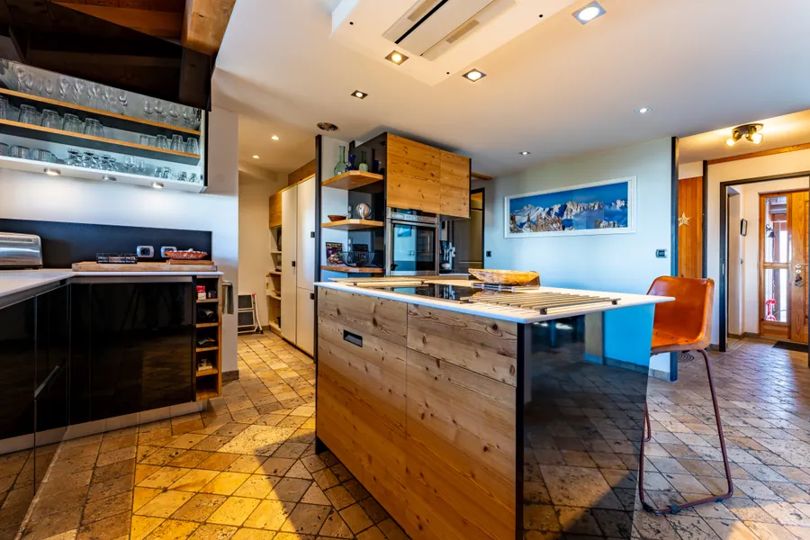 Cuisine et espace repas du Chalet Le Spot