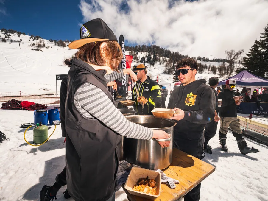 Un moment d’échange autour du repas