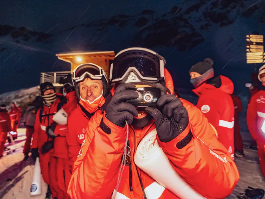 Portrait de moniteur dans les lumières du soir