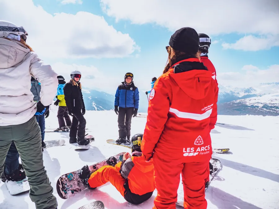Un temps d’échange avant de repartir en snowboard