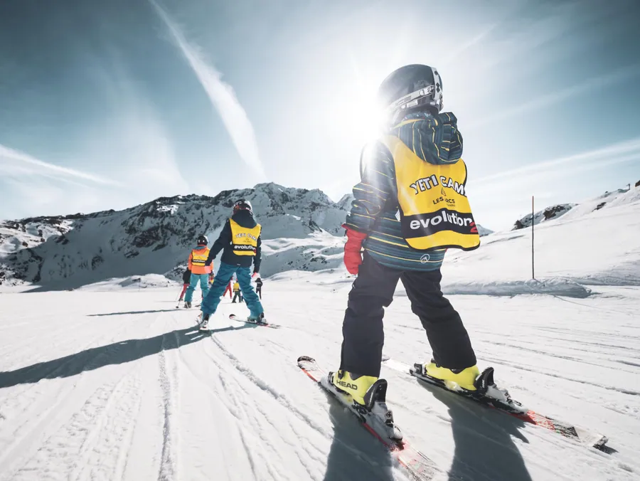 Premiers virages en chasse-neige sur la piste