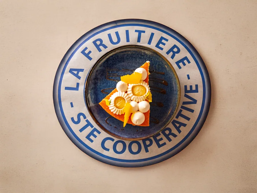 Dessert vu du dessus dans une assiette La Fruitière
