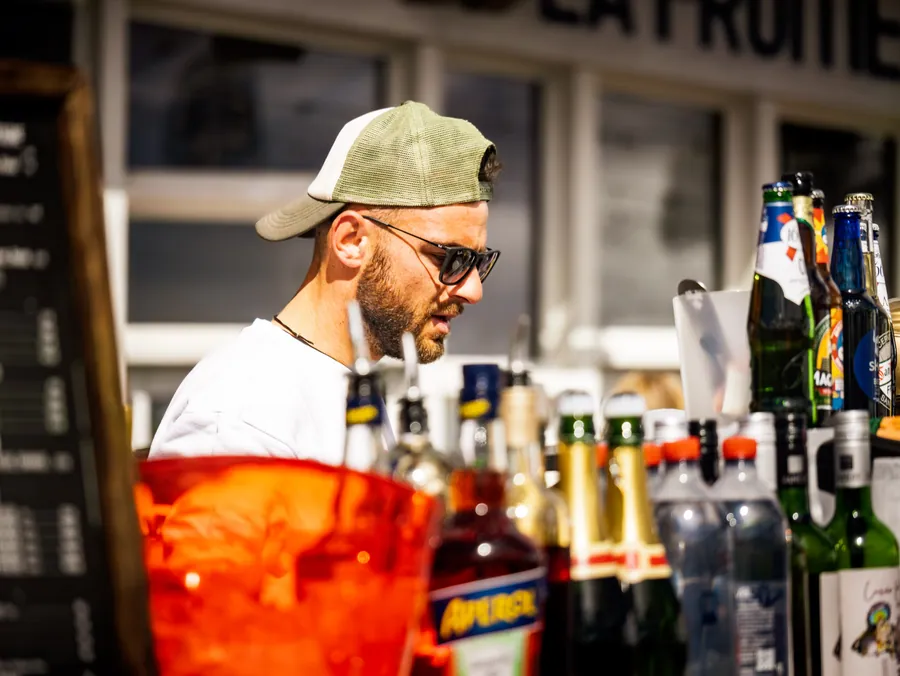Préparation des cocktails au bar
