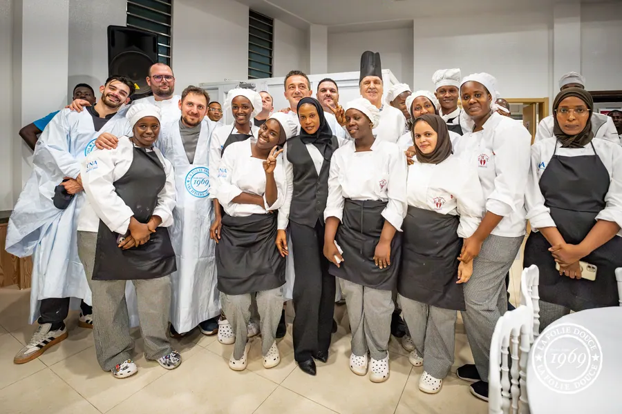 Le groupe et les équipes réunis après le repas