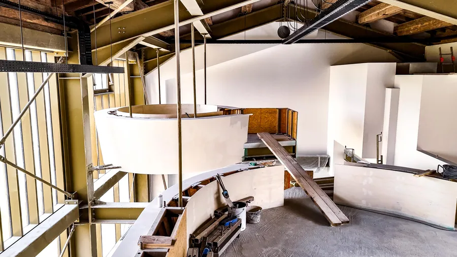 La structure du bâtiment vue depuis l’étage
