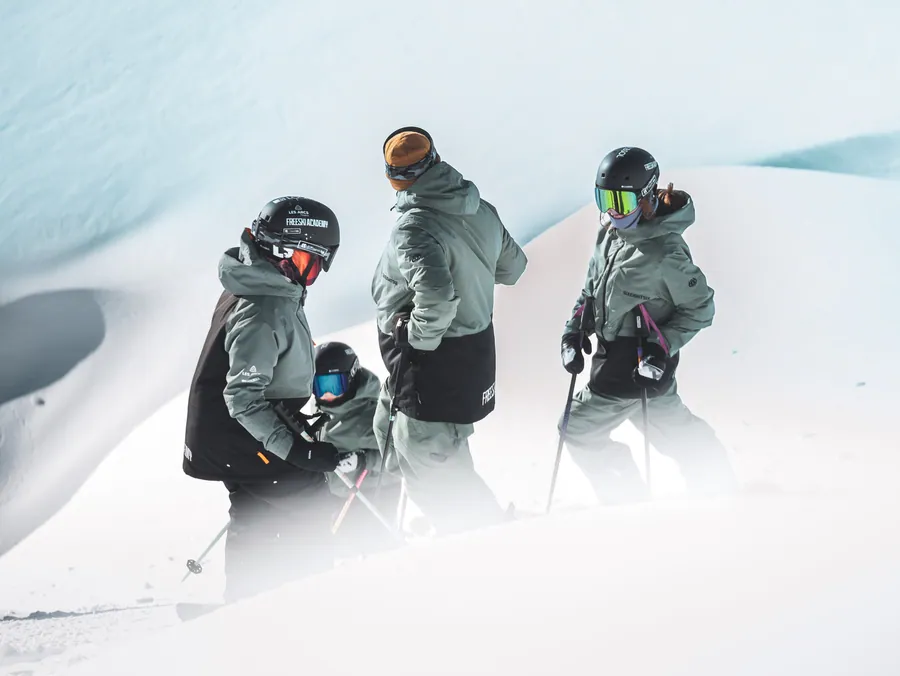 Les riders réunis avant de skier