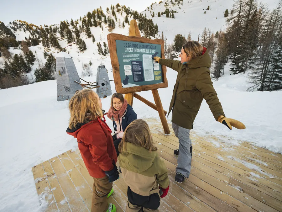 Découverte du site au pied des Géants aux Géants de Malgovert, Les Arcs