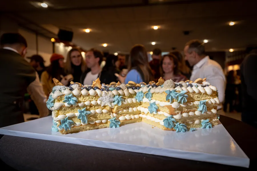 Le buffet prêt pour les participants à la soirée d’ouverture de saison de la SAP à La Plagne