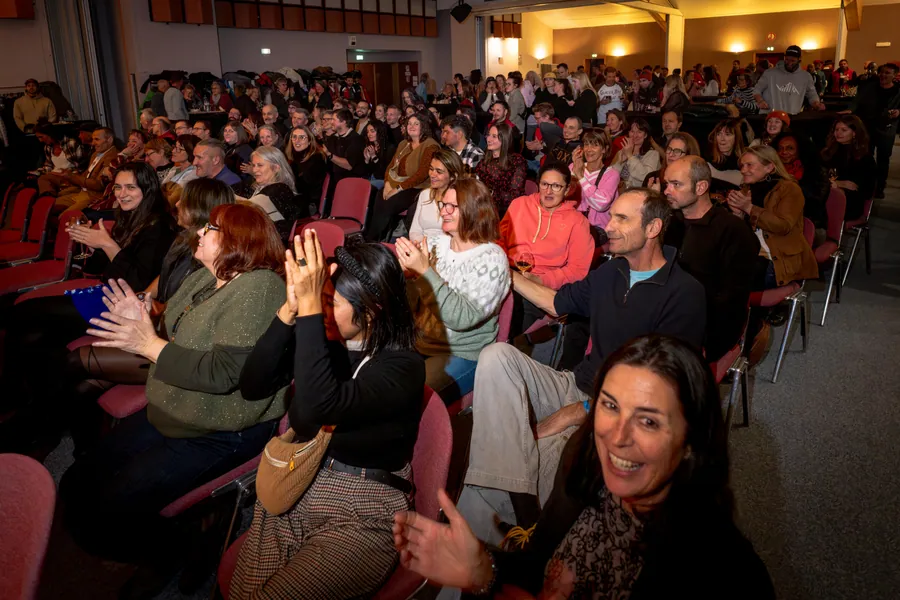 Le public applaudit à la soirée d’ouverture de saison de la SAP à La Plagne