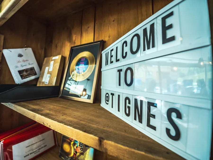 Message de bienvenue à Tignes dans l’agence