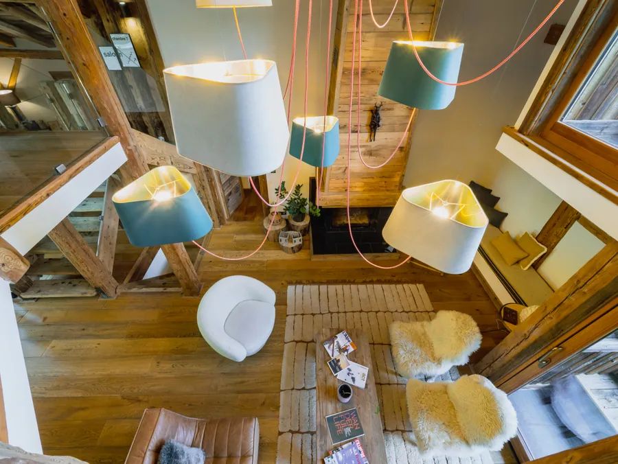Le salon vu depuis la mezzanine